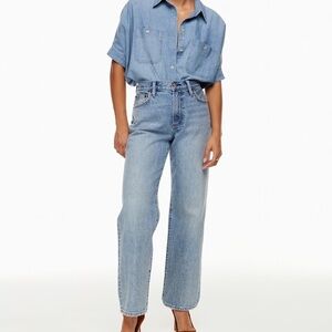 Aritzia Denim Forum light blue Marlo High Rise Loose jeans - size 24 W 30 L